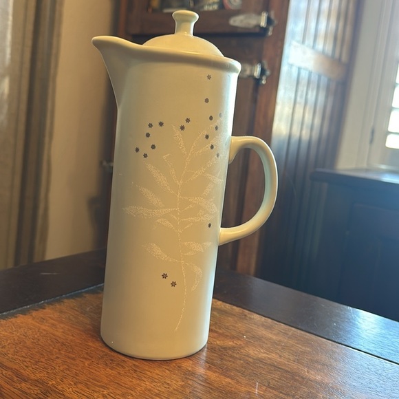 Elegant pale green Ceramic Coffee Carafe EUC Thomas Teapots - Picture 2 of 8